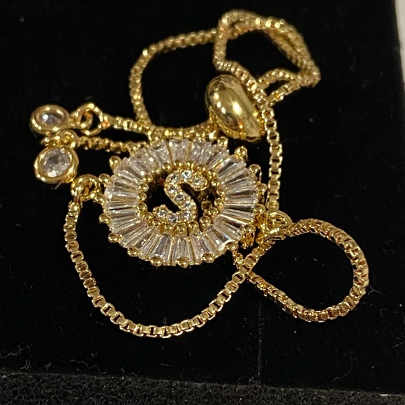 Initials zircon bracelets A B C E S and more - Picture 4 of 13